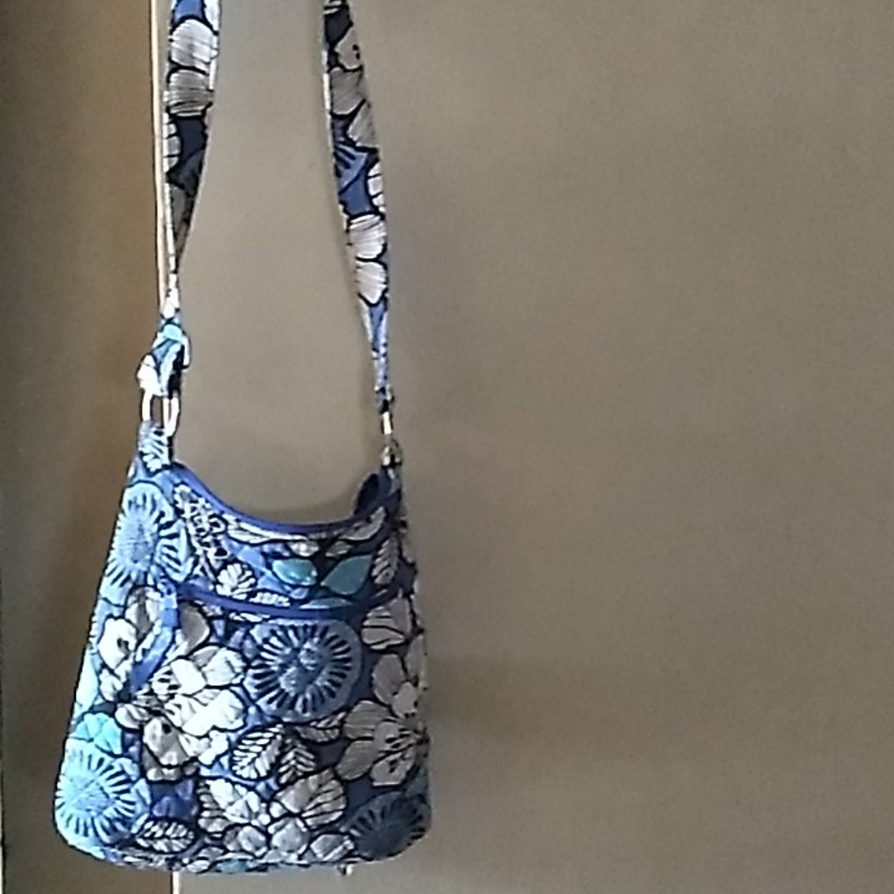 Cross body purse